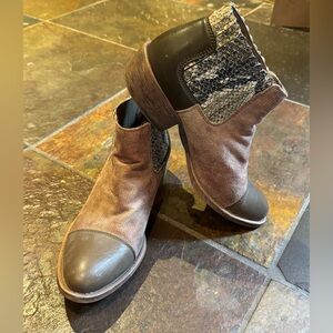 Coconuts by Matisse Ankle Boots